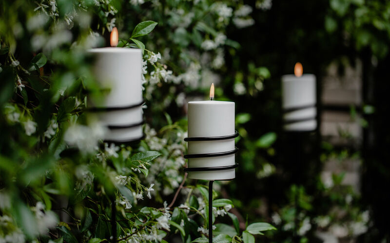 Tuinpprikker met outdoor LED kaars