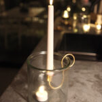 Kaarshouder in glazen pot met LED kaarsen