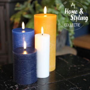 Meisje met de parel set van 4 led kaarsen in blauw, wit en geel