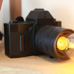 zwarte camera lamp